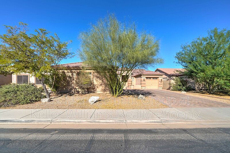 1st image of 43504 W Neely Dr