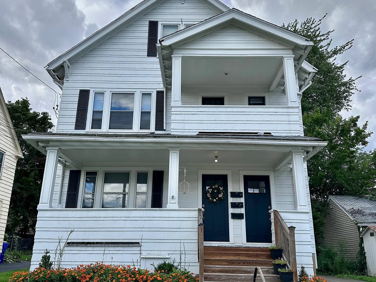 2 bed, 1100 sqft, $2,000 — Photo 1