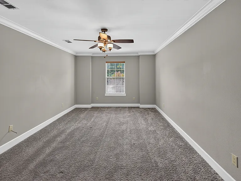 904 Solaris Pl — Photo 17