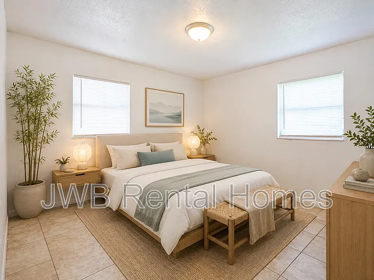 3038 Broadway Ave — Photo 9