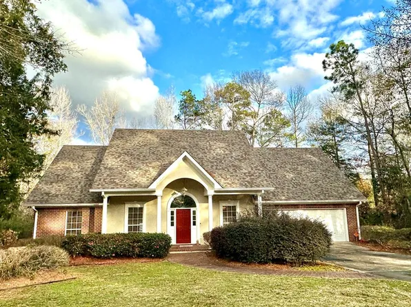 102 Choctaw Dr, McComb, MS 39648