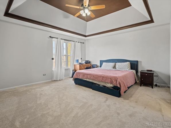 aurora-illinois-67097210 picture