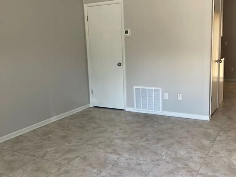 226 Pelham Rd #5 — Photo 2