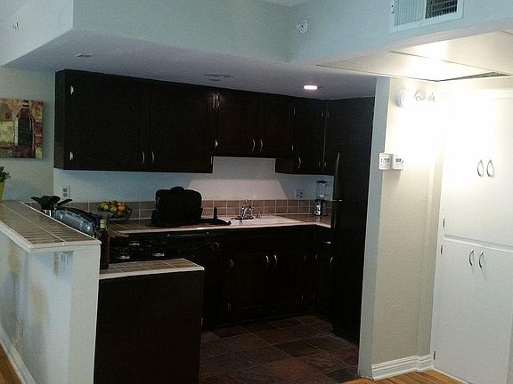 3rd image of 1116 E Palmer Ave APT 8