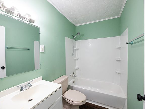 1811-ROSE-STREET-BATHROOM_06282023