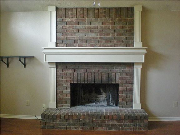 3rd image of 1908 Hawken Dr