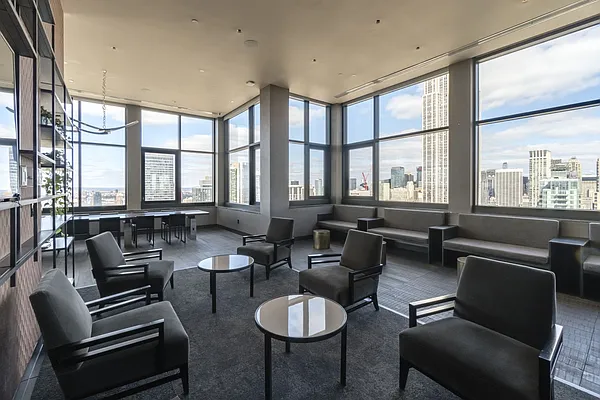 Rented by Mirador Real Estate | media 52