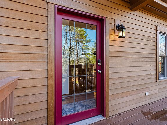 3rd image of 2206 Castle Rise Way