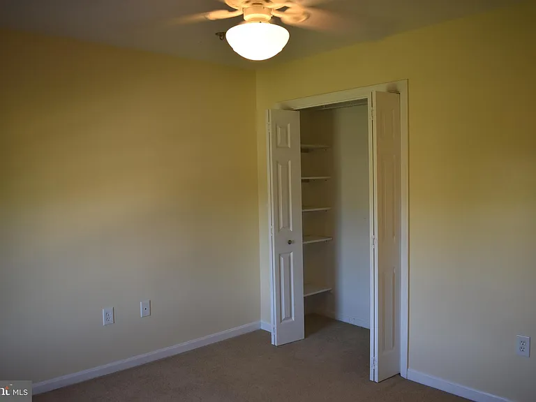 2174 E Greenleaf Dr — Photo 17