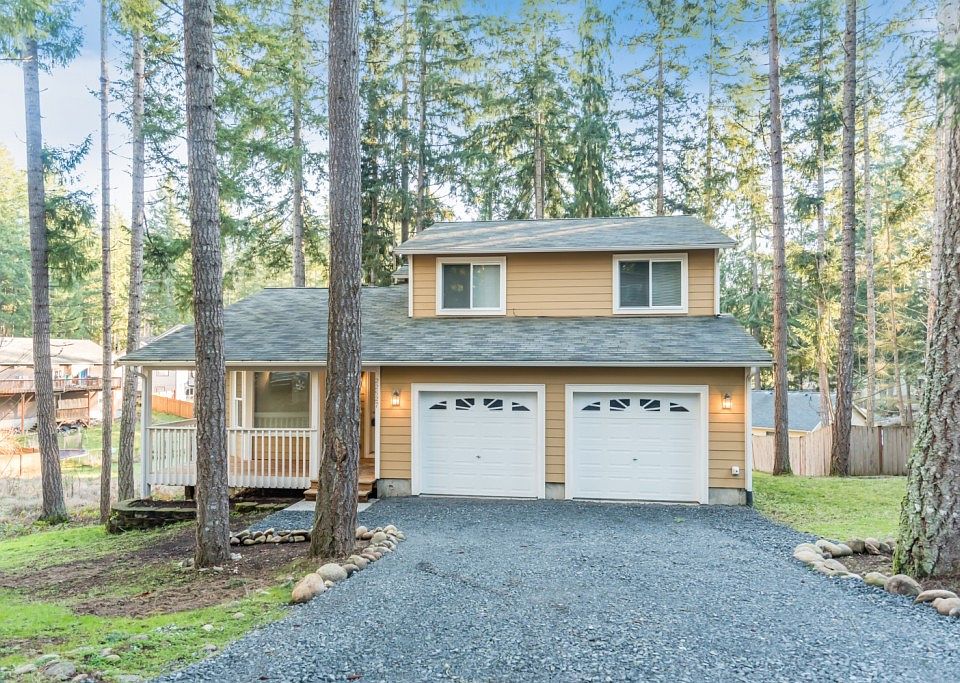 1st image of 22527 Clearland Ln SE