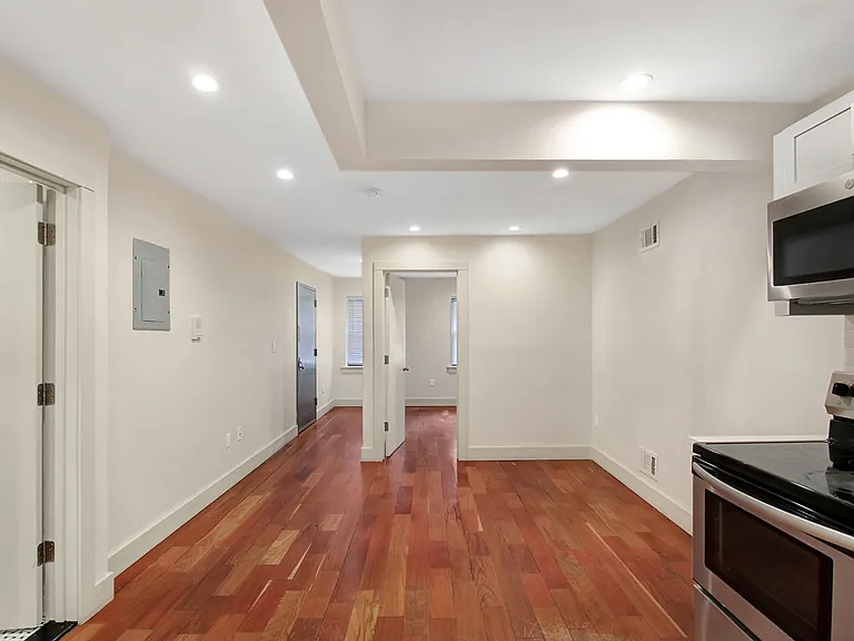 1147 Decatur St #1 — Photo 4