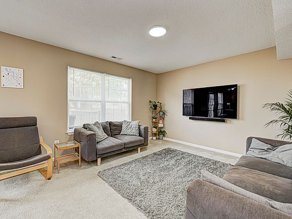 5th image of 9798 Gibbon Ln