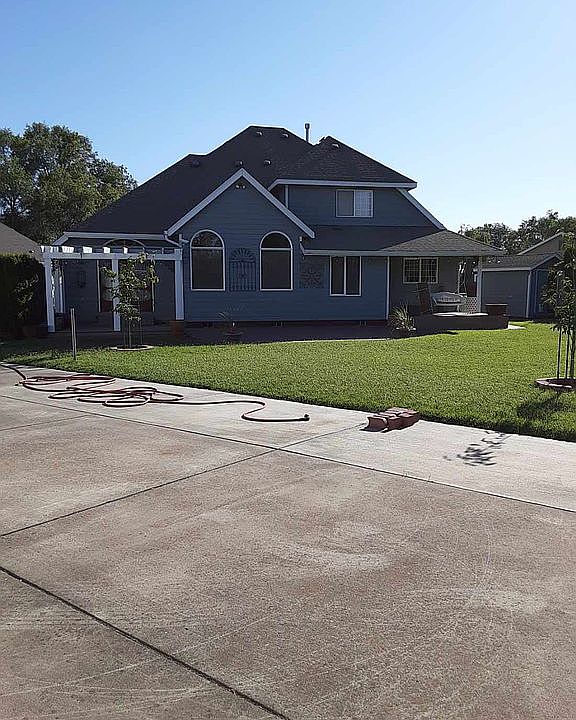 2nd image of 785 E Opal Ct