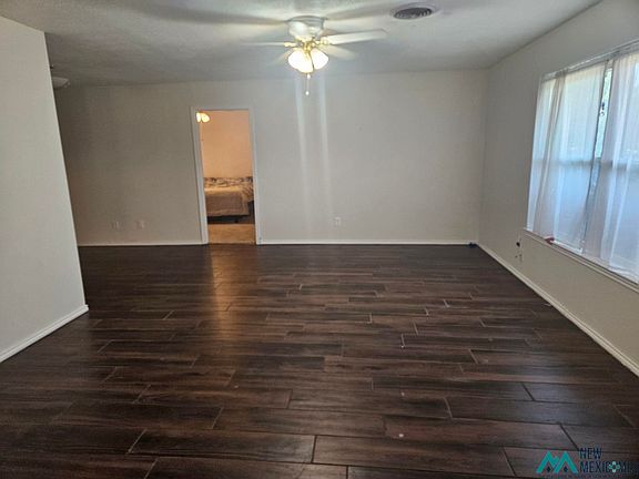 2nd image of 600 Canoncito Dr