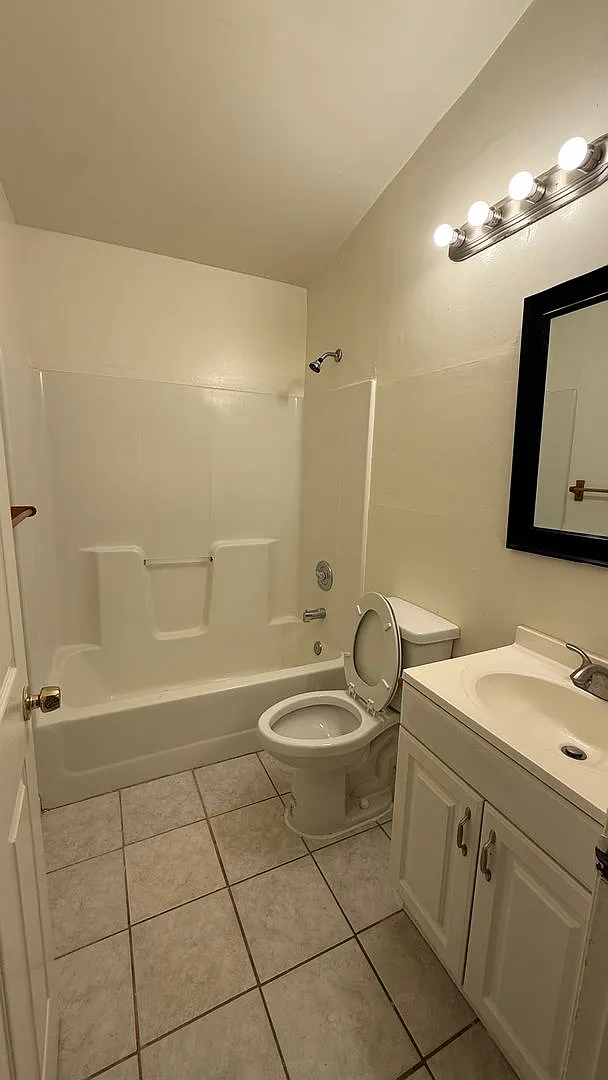 1803 Atkamire Dr — Photo 3