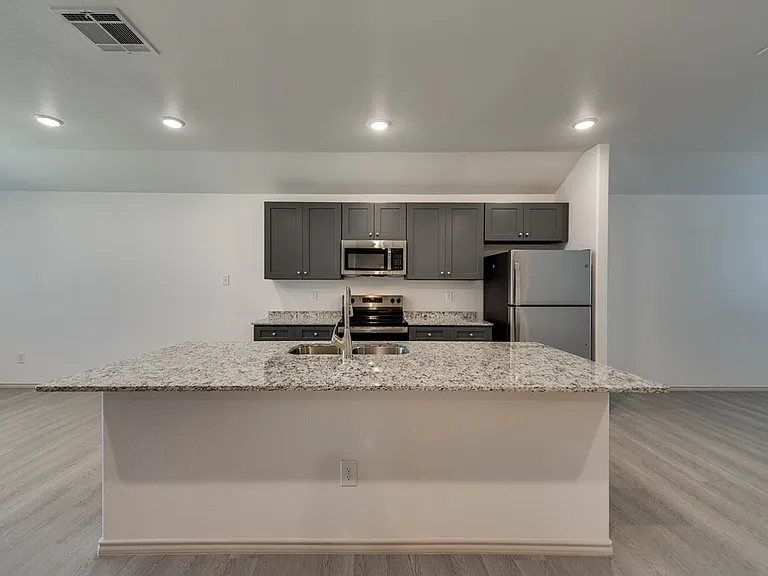 8208 E County Road 111 — Photo 5