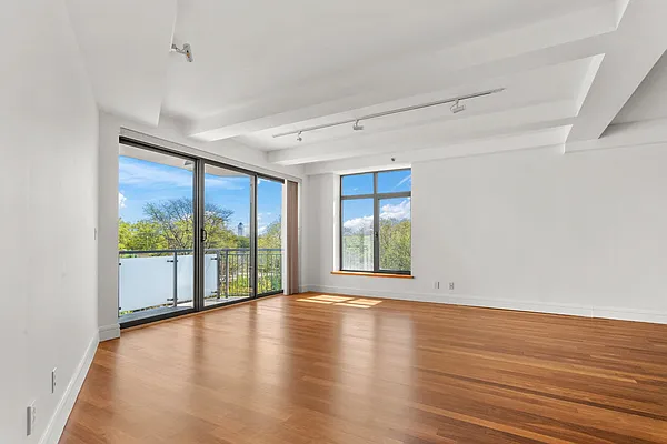 Sold by Compass | media 2
