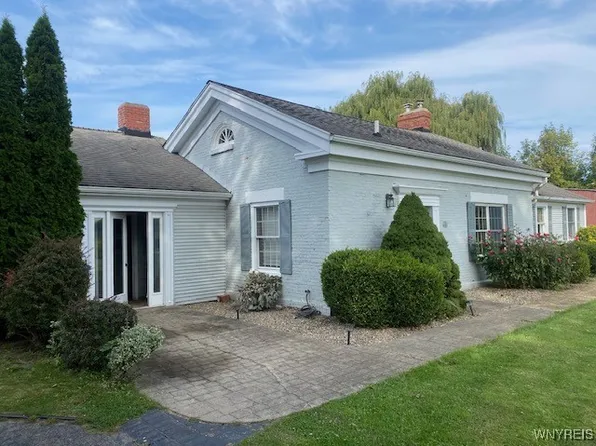 1509 Youngstown Wilson Rd, Youngstown, NY 14174
