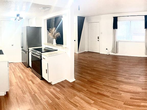 5th image of 2124 Burton Dr APT 113