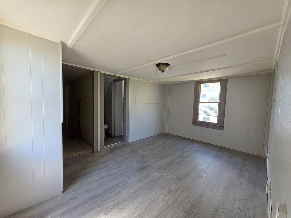 2nd image of 28 2nd Ave #2F