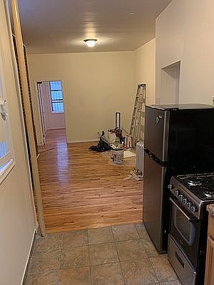 3rd image of 11 Stanton St #1CB