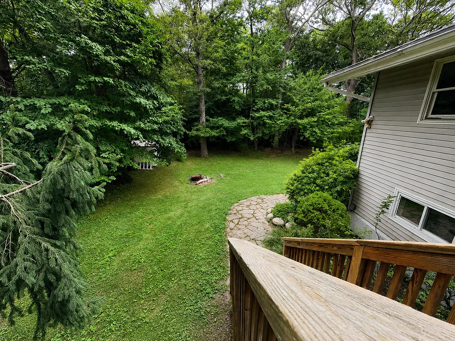 Longhorn Ln, East Setauket — Photo 2