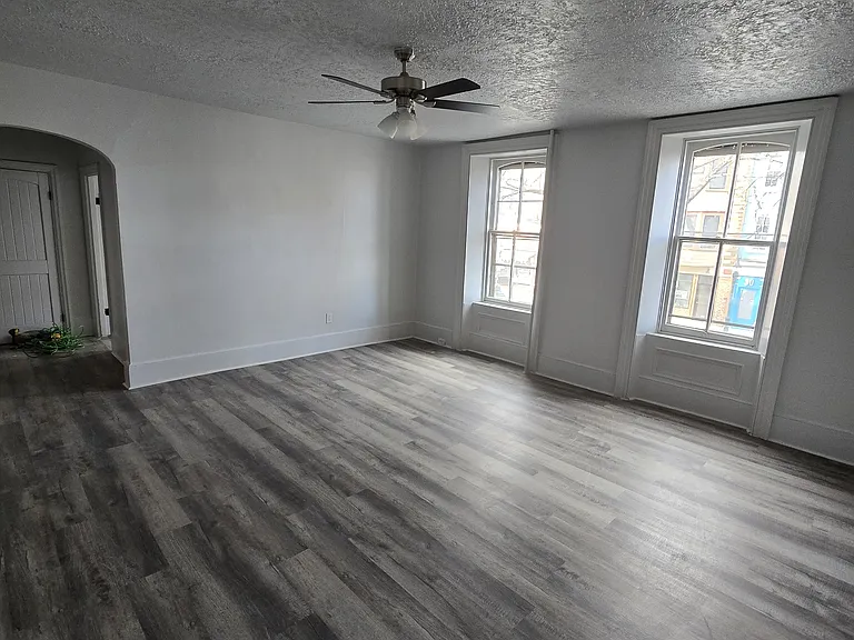 29 N Hanover St — Photo 4