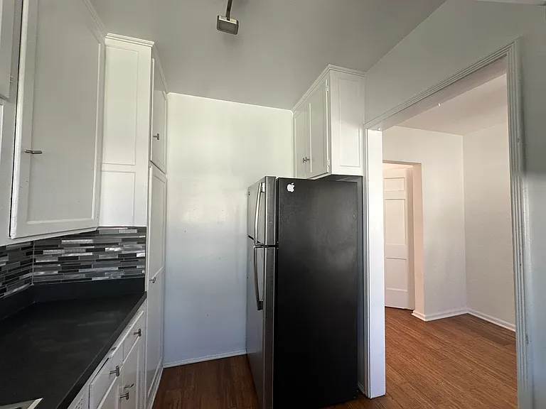 1505 Washington Ave — Photo 12
