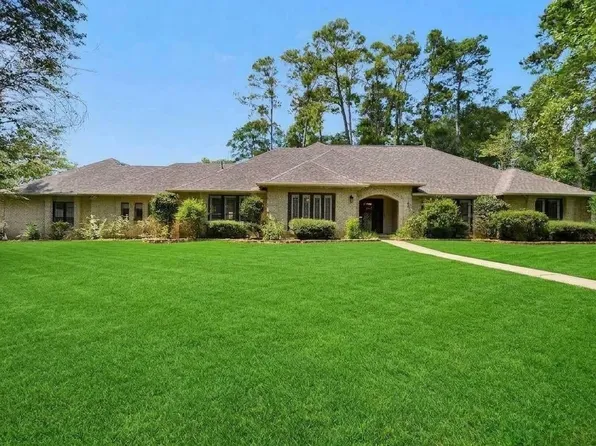 1650 White Oak Creek Dr, Conroe, TX 77304