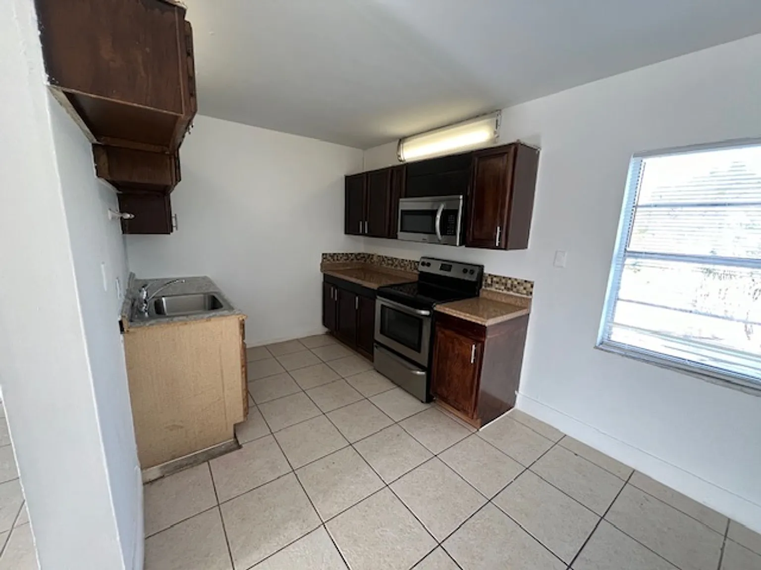 806 9th St West Palm Beach, FL 33403 — Photo 3