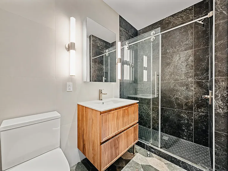 41-15 24th St #2105 — Photo 9