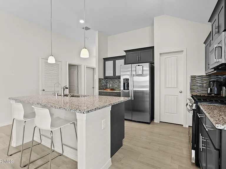 13920 Loreina Luz Ave — Photo 20