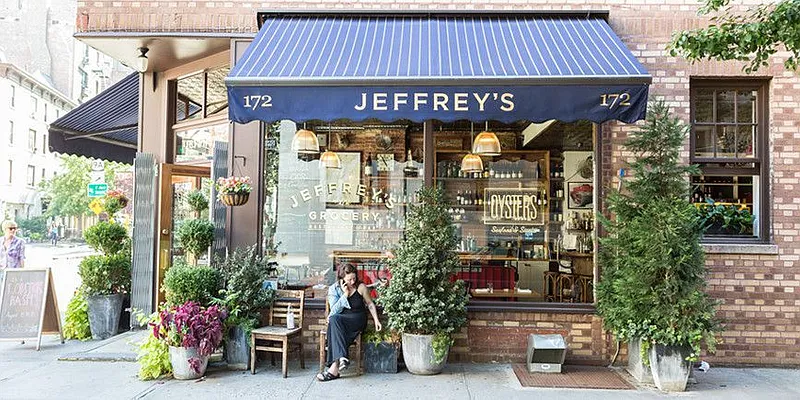 Rented by Jonis Realty | media 9