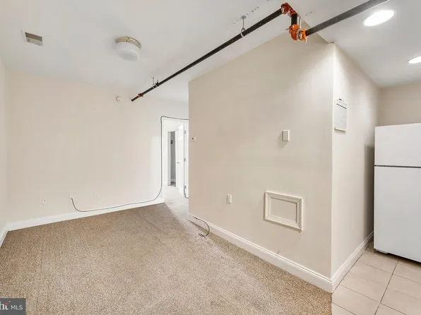1933 Christian St #24, Philadelphia, PA 19146