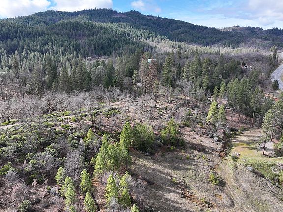 5th image of 160 Trinco Rd