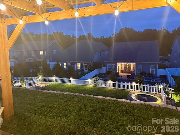 5th image of 172 Longleaf Dr