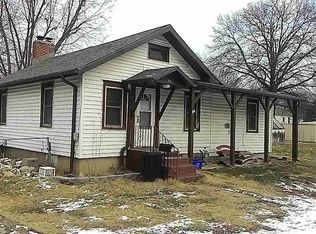 206 W Jefferson St, Windsor, MO 65360