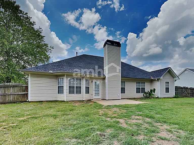 361 Whitney Ln — Photo 21