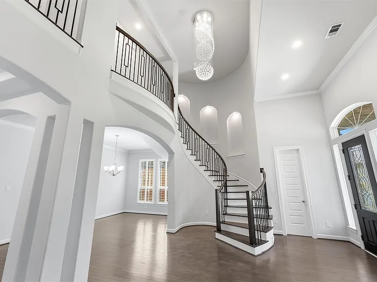 1303 Gardenia Dr — Photo 1