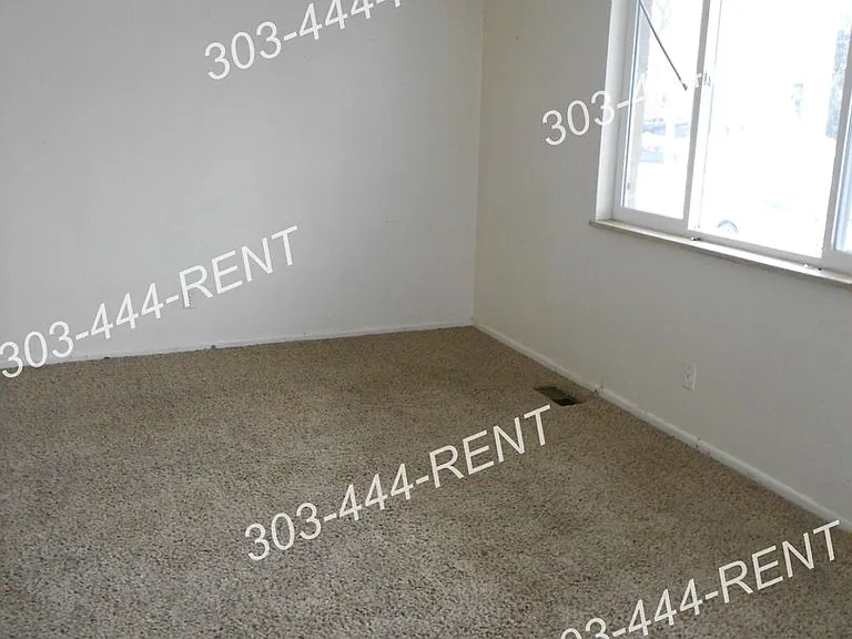 5518 N Salem St — Photo 2