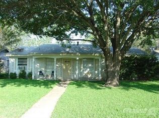 805 Longbeach Dr, Garland, TX