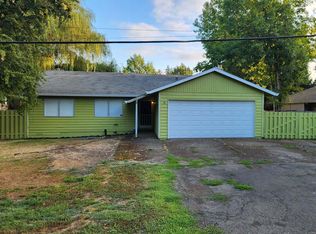 8755 SW Dolph St, Portland, OR 97223