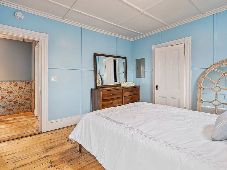 8 Weston St #2 — Photo 6