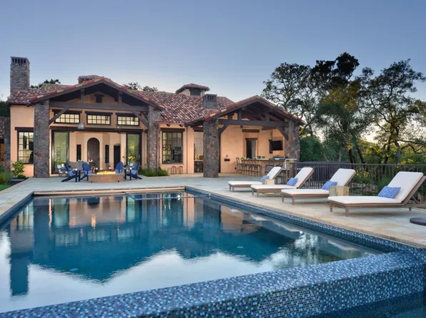 6100 Cottage Ridge Rd, Santa Rosa, CA 95403