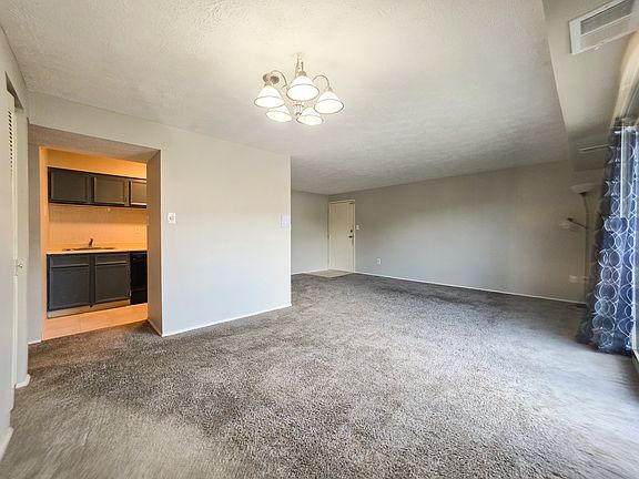 5th image of 329 Ridge Point Cir #B23