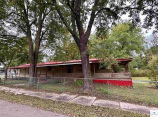 510 E Florence St, Windsor, MO 65360