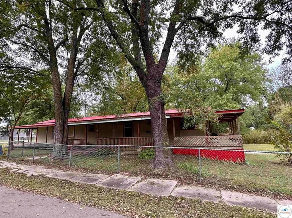 510 E Florence St, Windsor, MO 65360