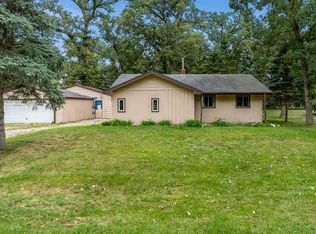 6127 N Oak Dr, Byron, IL 61010