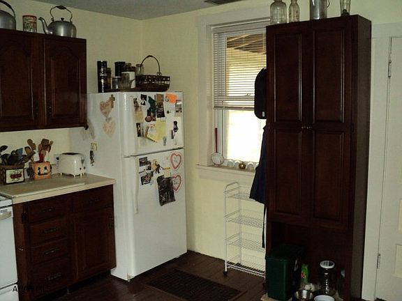 4th image of 2730 Glendale Valley Blvd