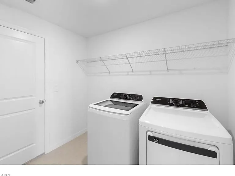 17260 Cantu Ct — Photo 8